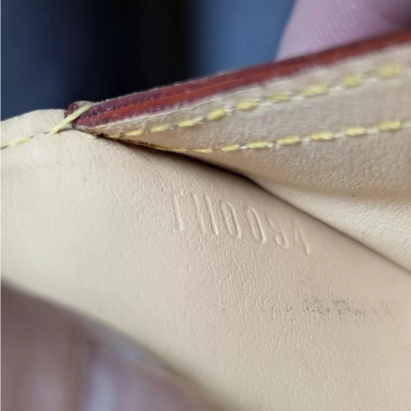 🎉🎉 HP💕 AUTHENTIC EUC LOUIS VUITTON MURAKAMI WALLET 🎉🎉 - Picture 12 of 13